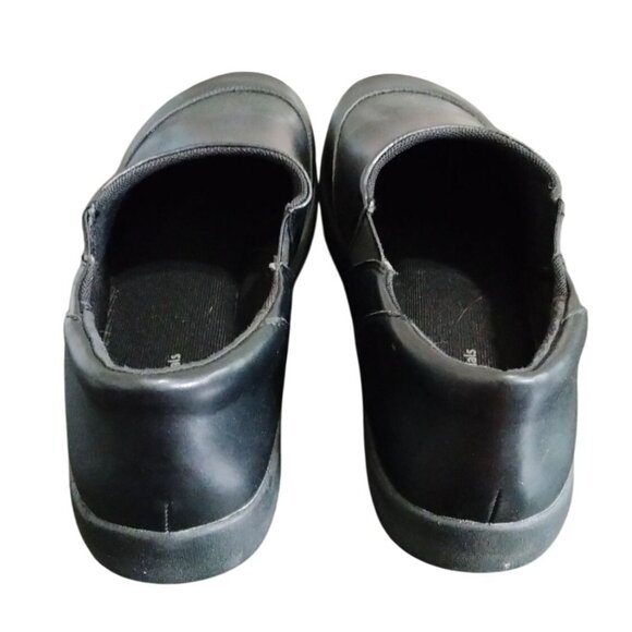 Amazon Essentials Womens Size 12 Service Slip On Design Shoes Non-Slip Sole - Picture 9 of 13